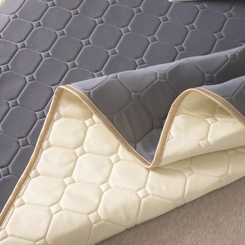 Muji Cooling Latex Mattress Pad Set
