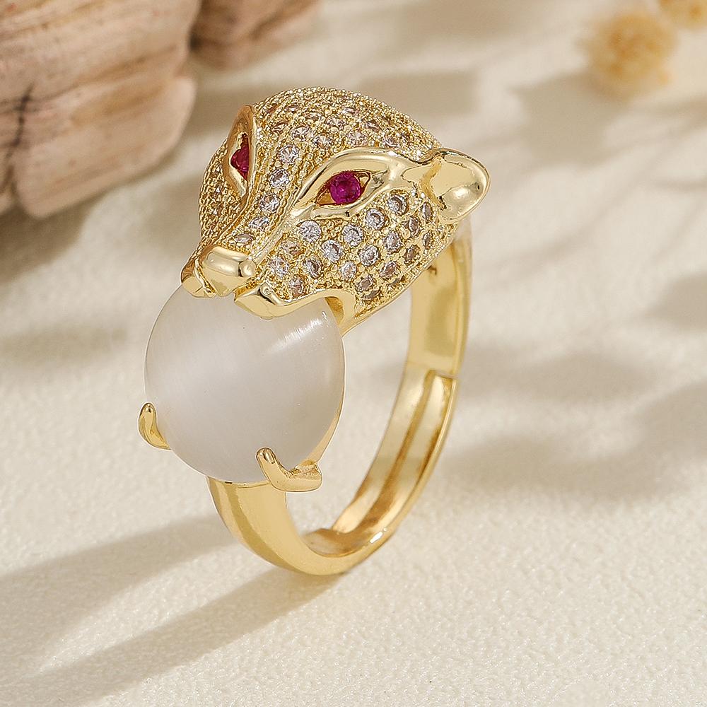 Leopard Head Copper Material Inlaid Zircon Open Ring, Luxurious And Simple Ins Series, Suitable For Women'S Banquet Parties