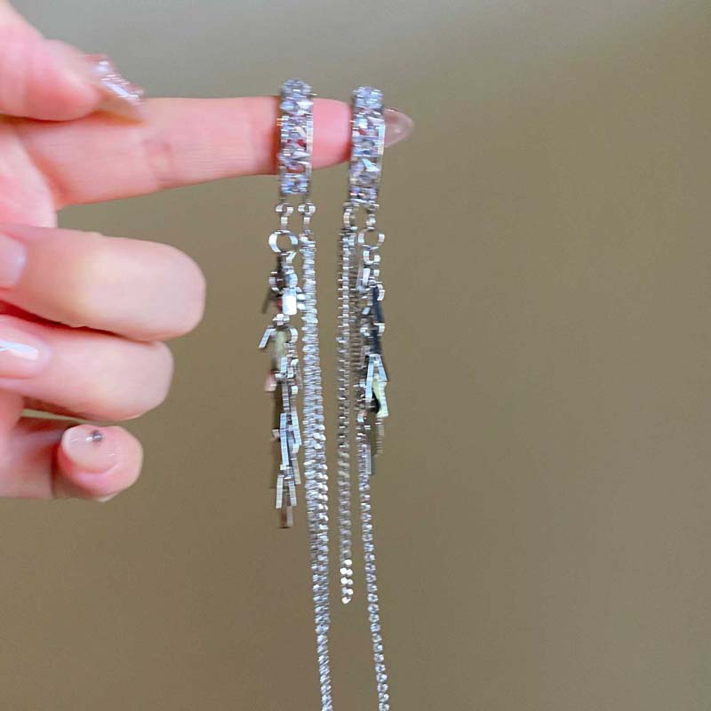 Fashion Long Tassel Zircon Crystal Ear Clip for Women Punk Geometric Metal Rectangular Sequin Pendant Ear Clip Earrings Jewelry