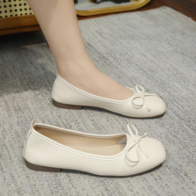 Women's Soft Leather Bowknot Ballet Flats – Comfortable, Lightweight, Four Seasons, with Small Square Toe and Soft Sole.