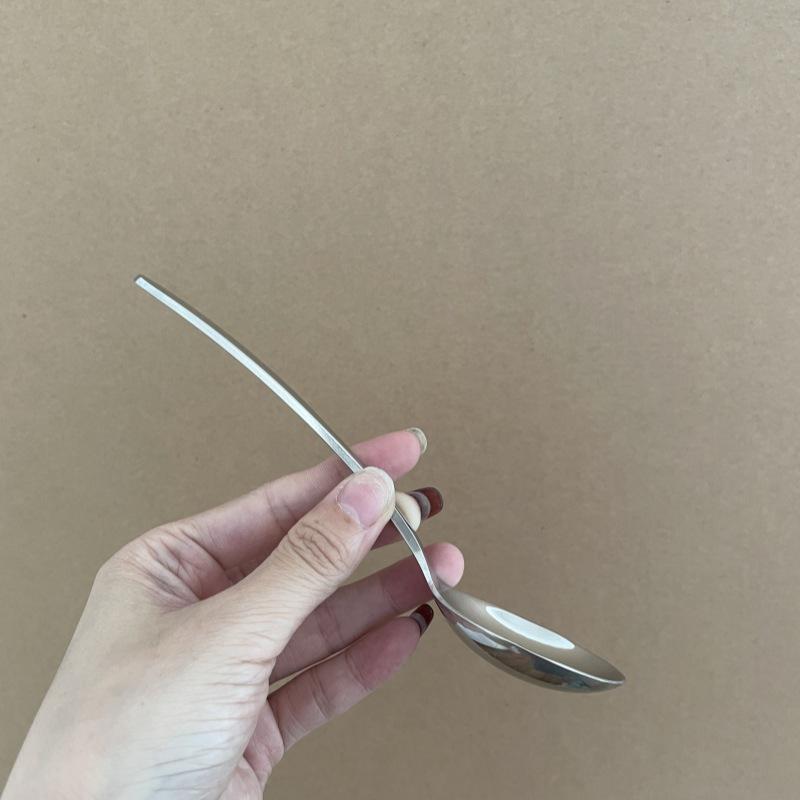 Quality Stainless Steel Round Spoon Large Size Dining Spoon Stirring Dessert Spoons Soup Spoons Rice Spoons Kitchen Tools