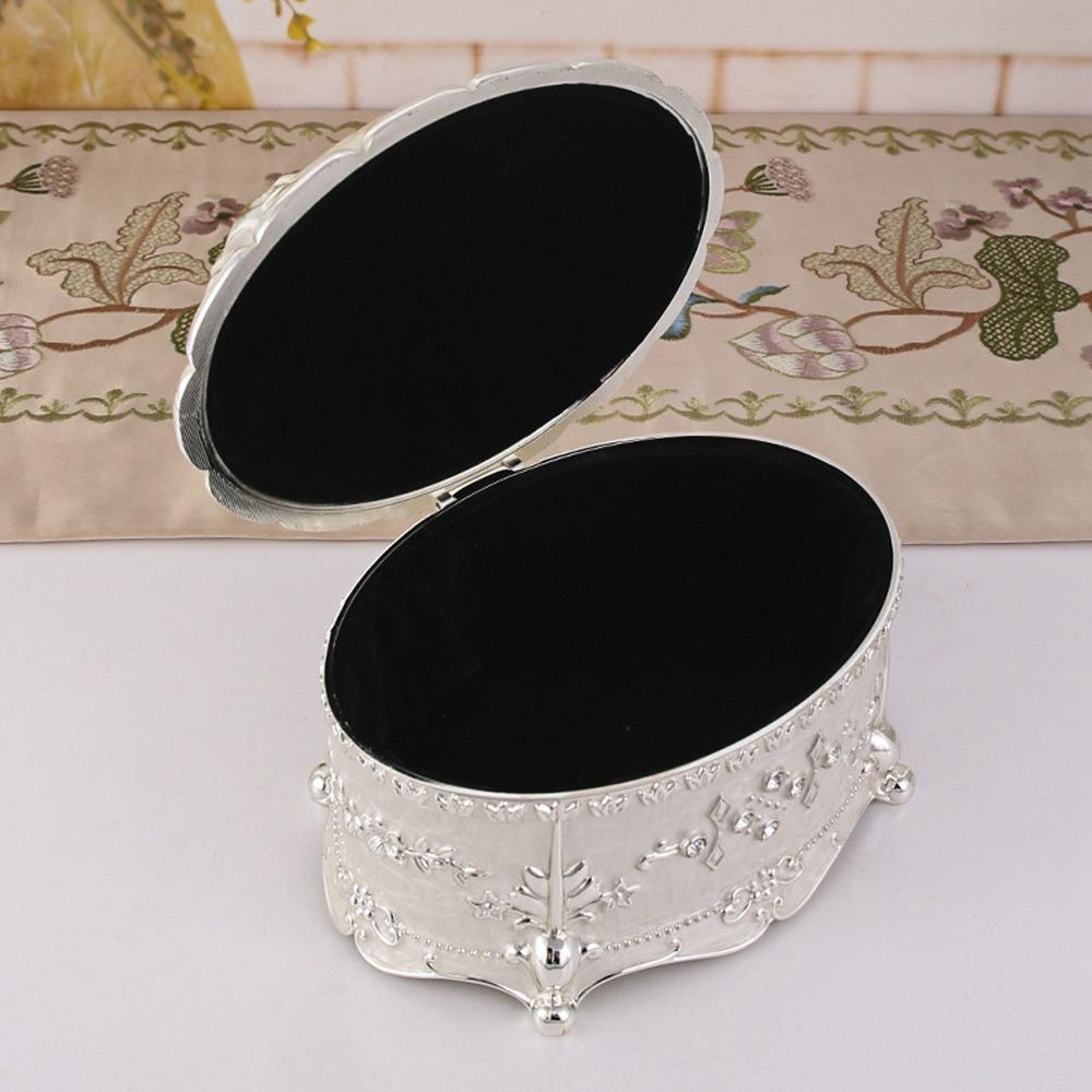 White Color Antique Jewelry Organizer Oval Shape Enamel Jewelry Box For Earrings