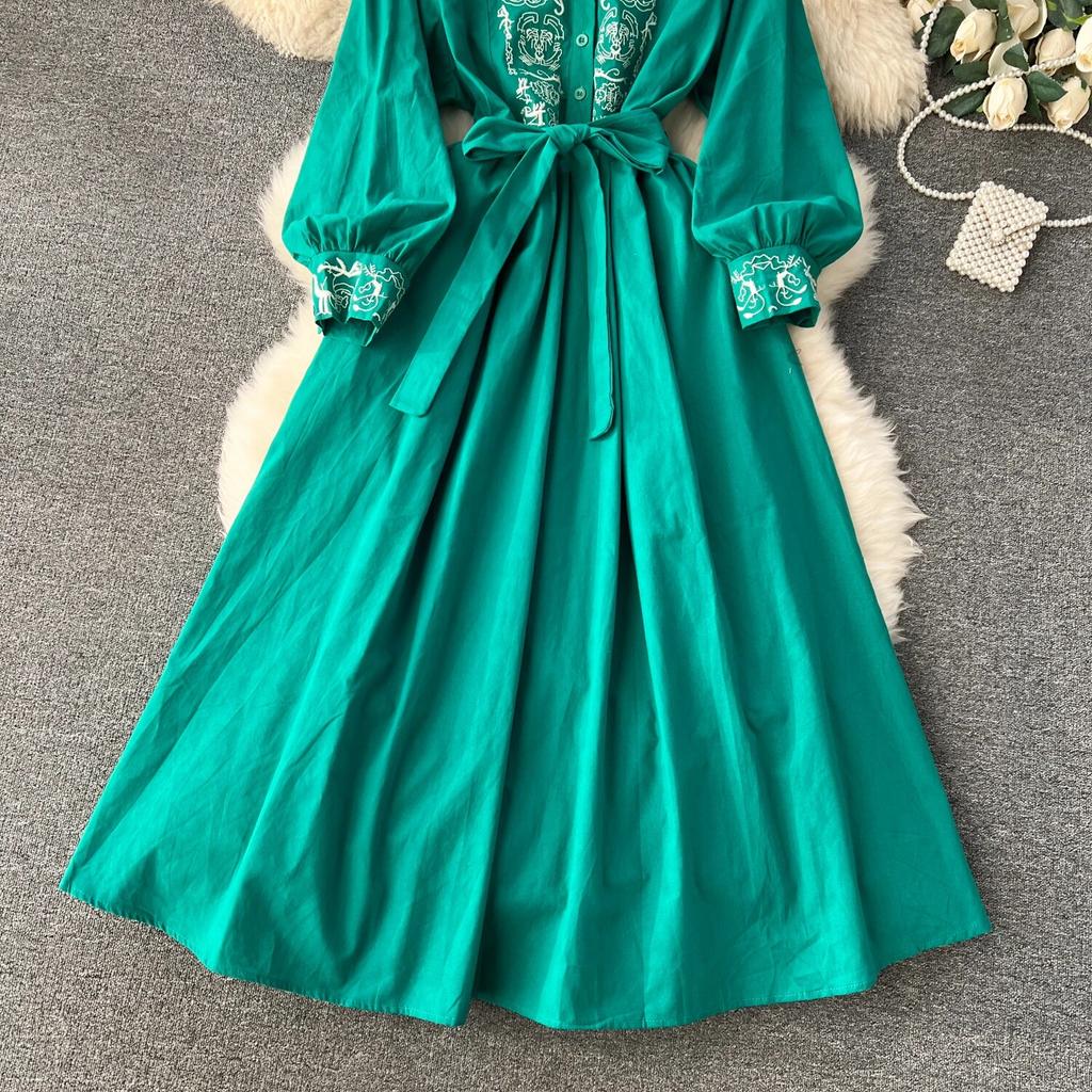 Obcisła sukienka z dekoltem w kształcie litery O, haftowany, bufiasty rękaw, guziki Vestidos, styl etniczny, wiosenne fałdy, sukienki w jednolitym kolorze, linia A