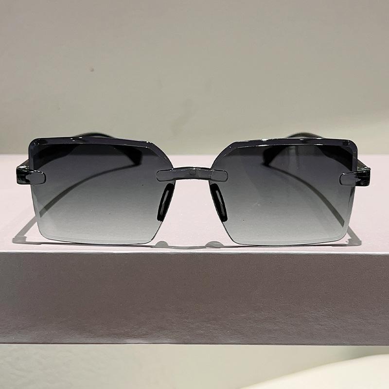 Fashion all-in-one borderless square sunglasses Men's casual and handsome driving anti-glare sunglasses