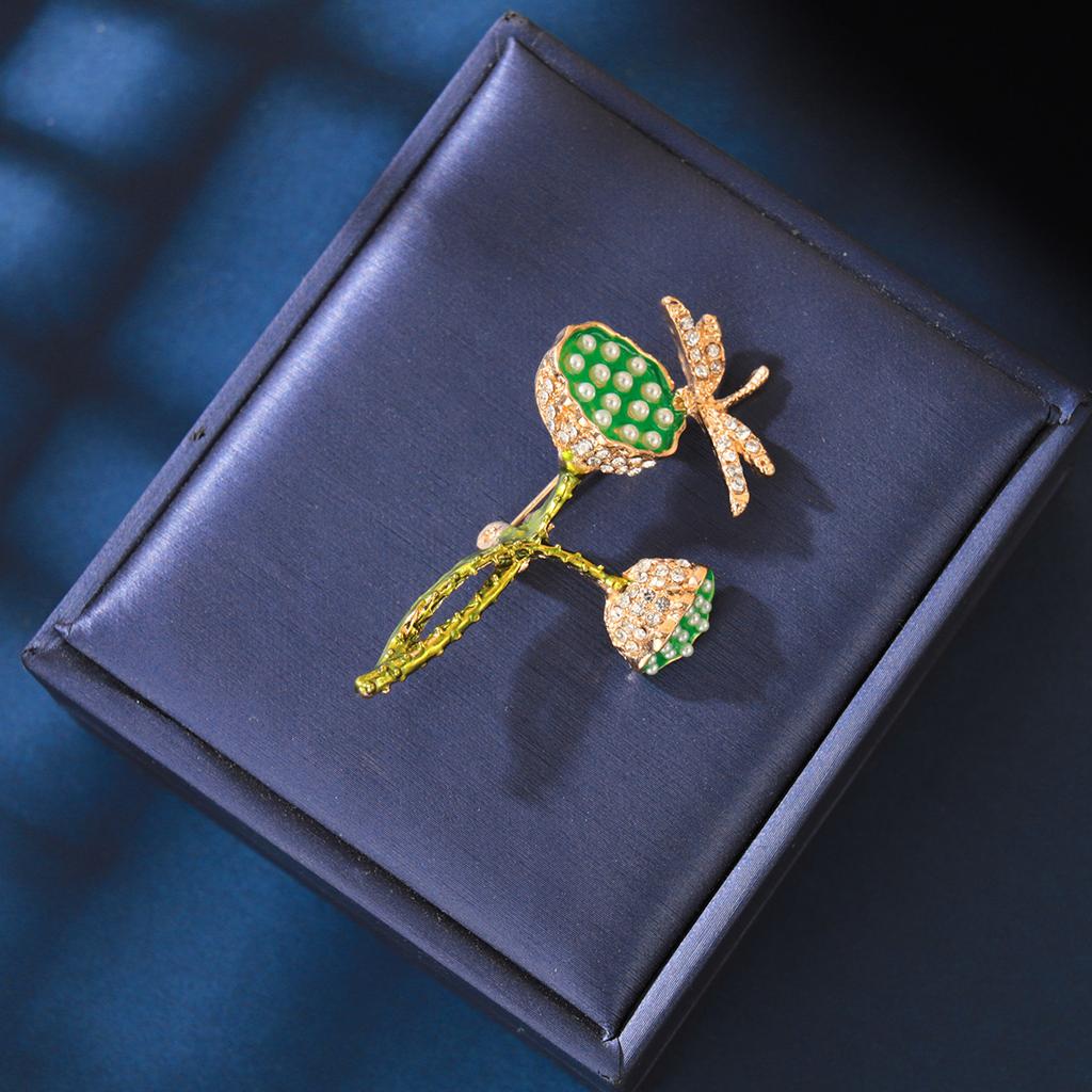 Green Rhinestone Dragonfly Lotus Pod Brooch Temperament Personalized Brooch High-End Fashion Autumn And Winter Coat Coat