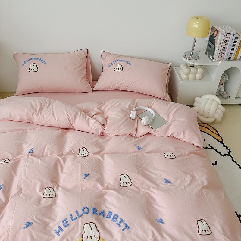 Cute Bear Washed Cotton Bed Four-piece Set Soft Skin-friendly Yellow Quilt Cover Bed Sheet Three-piece Set
