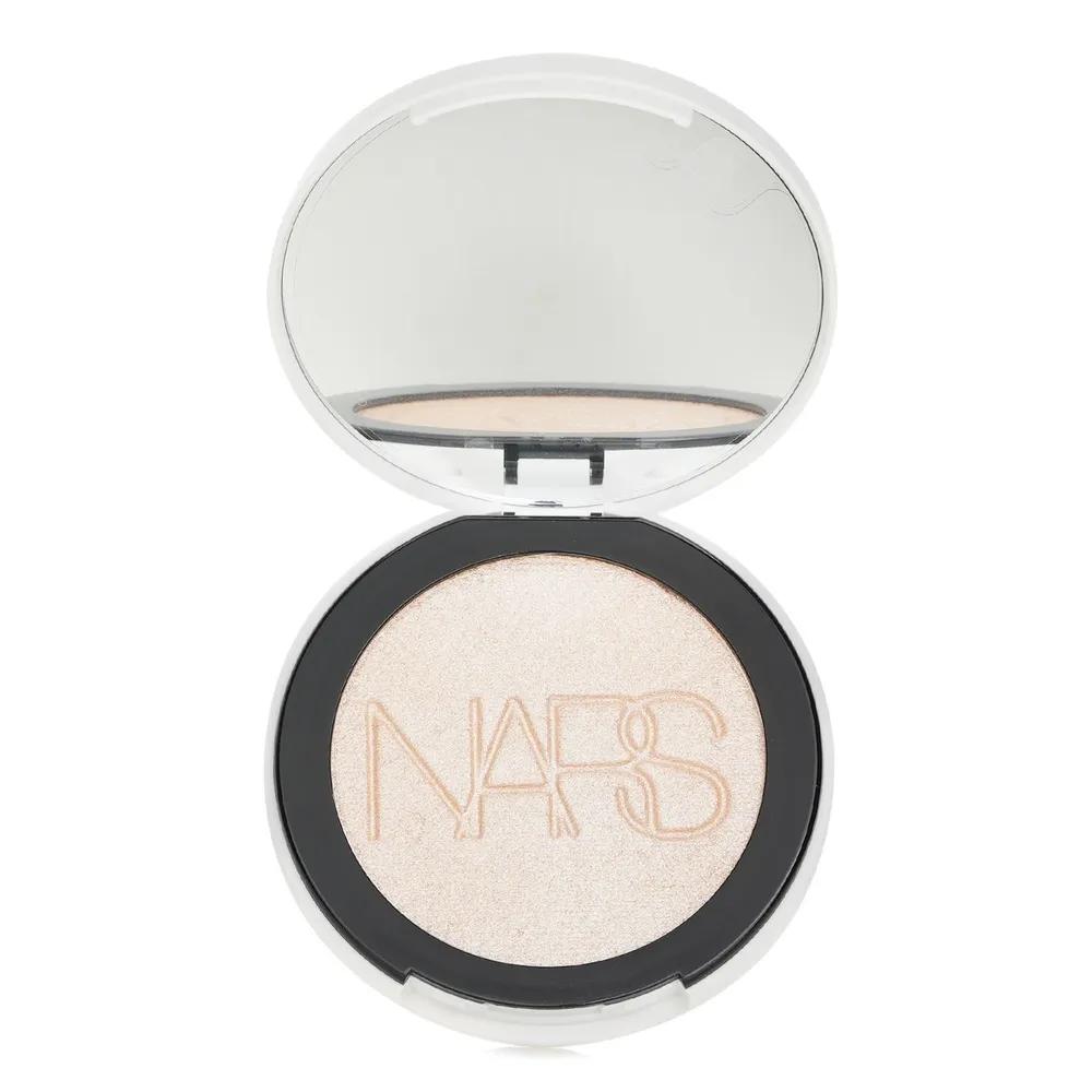 

Light Reflecting Luminizer Powder - Eros 6g
