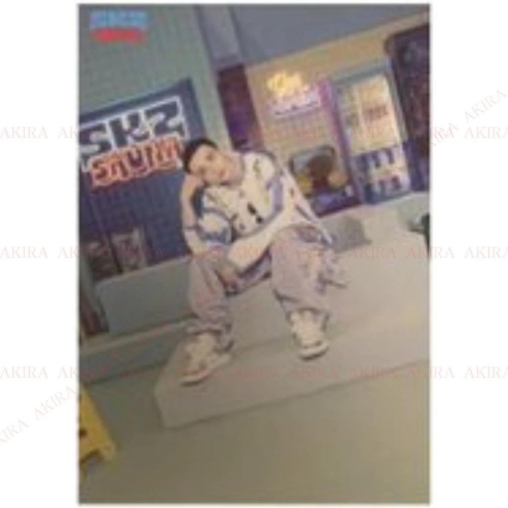 Stray Kids JYP JAPONYA POPUP MAĞAZASI 2025 SKZ SAUNA FOTOĞRAF KARTI ANAHTARLIK ROZET