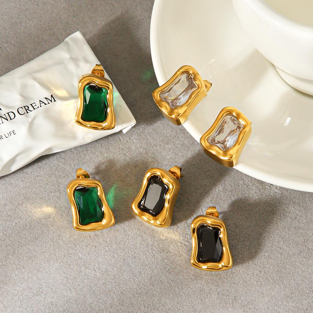 Stainless steel earrings, light luxury high-end zircon stud earrings, unique versatile titanium steel non-fading ear jewelry