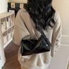 Shiny PU Shoulder Bag Women Fashion Crossbody Bag With Adjustable Strap Modern Design