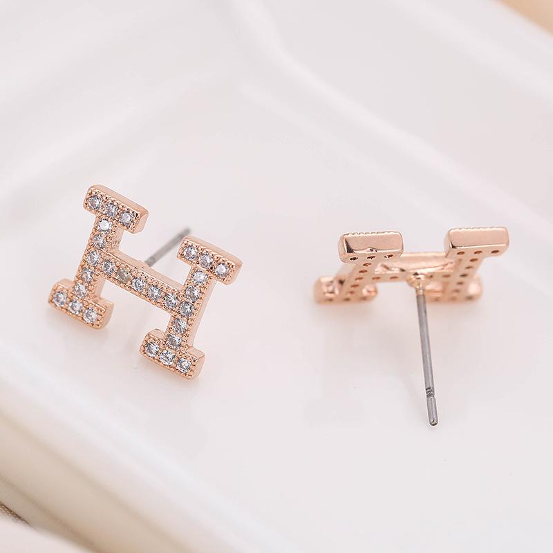 Korean Style Elegant Diamond Inlaid H-Shaped Metal Stud Earrings for Women