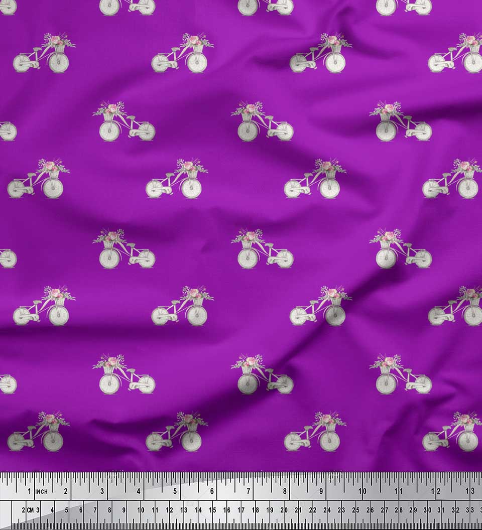 

Soimoi Black Poly Crepe Fabric Floral Girl Велосипедна транспортна тканина Принти на метри 42 дюйми 42 Inch Wide - Poly Crepe фіолетовий