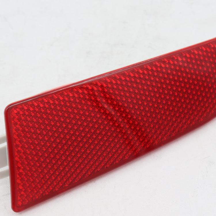 Bilreflektor för BMW E83 X3 (Artikelnummer. 63147162218) I lager