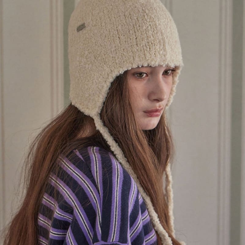 

HAINT BOUCLE POMPOM TROOPER HAT_2COLORS IVORY_FREE