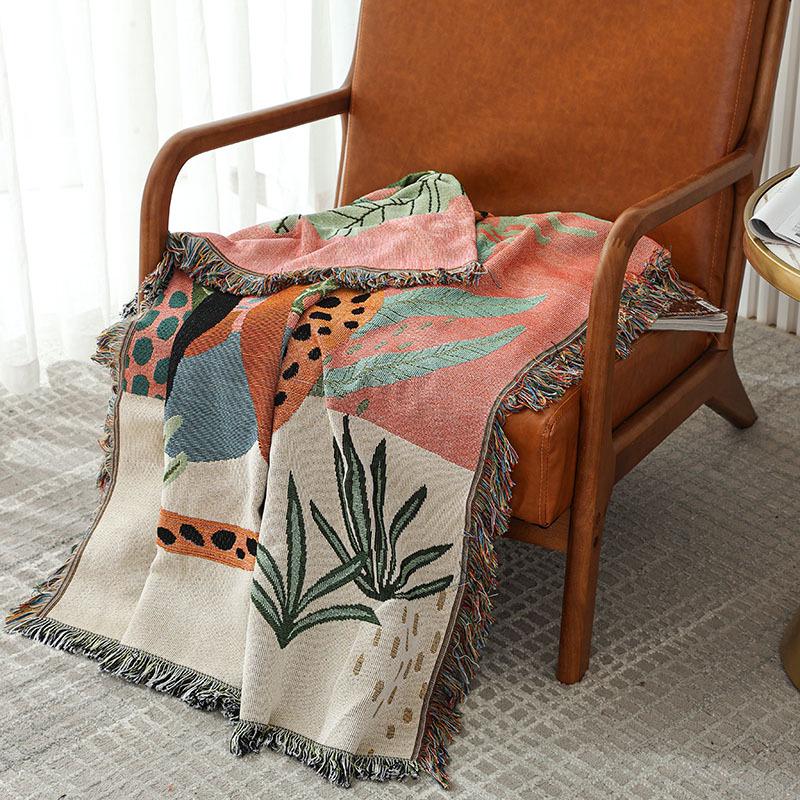 Versatile Ins-Style Line Illustration Blanket: Perfect for Camping, Casual Use, Naps, Throwing, Sofas, Picnics, and Bed Ends.