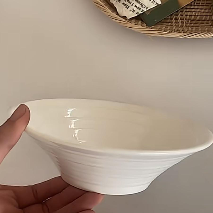 Jade Porcelain White Striped Trumpet Bowl: Versatile Ramen, Soup, and Rice Bowl - Japanese Style, Large Size