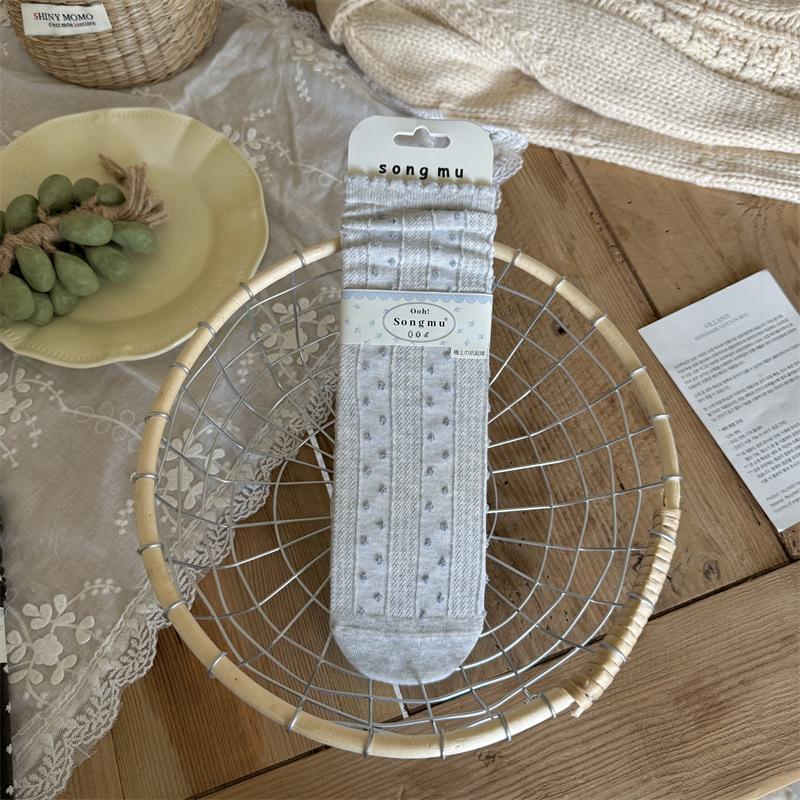 Autumn and Winter Socks: Women's Bean Lace Soft Australian Cotton Mid-calf Socks, Polka Dot Pile Socks