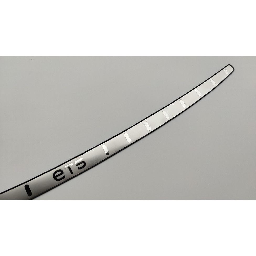 Auto Zubehör Stamm Trim Hinterer Stoßdämpfer-schutz Edelstahl Tür-Schwellen-verschleiss-Platte Aufkleber Für NIO ET5 2022