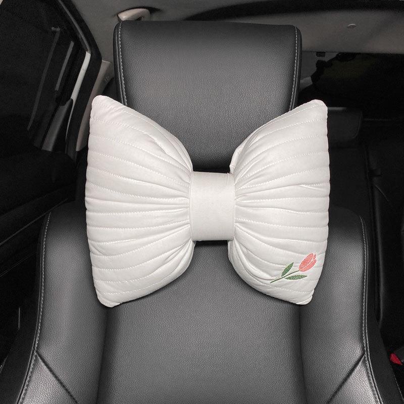 Roztomilý polštář do auta za krk s podporou pasu pro ženy