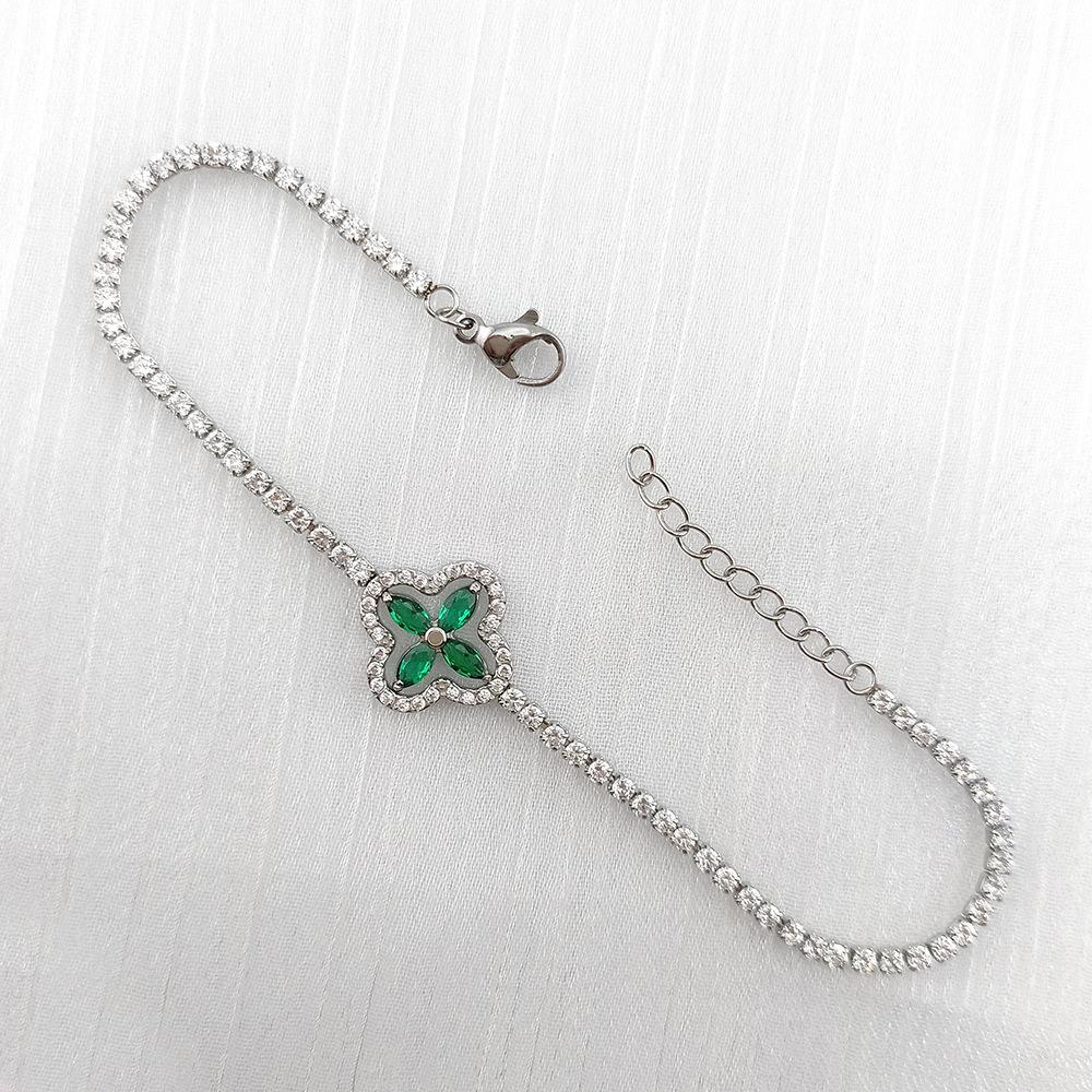Four Leaf Clover Bracelet for Women Minimalist Luxury Micro Zircon Geometric Design Jewelry