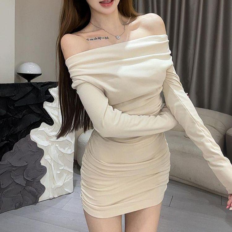 De Rong Plus Size Off-Shoulder Long Sleeve Pleated Bodycon Dress 4XL (181-200 jin) абрикосовый