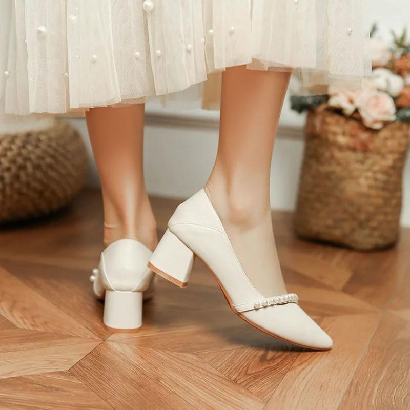 Wedding Bride Shoe Shoes for Women Pointed Toe Pearl Square Heels with Medium Woman Footwear Shallow Beige Lastest Slip On A L E