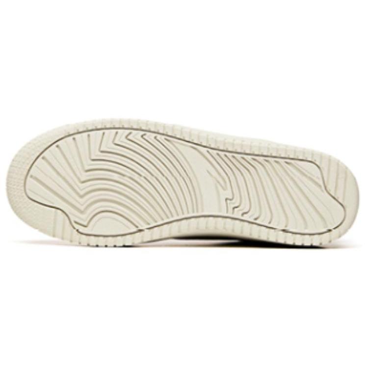 New Anta Slip Resistant Water Resistant Low Top Skateboard Shoes White Gray 912228066-1