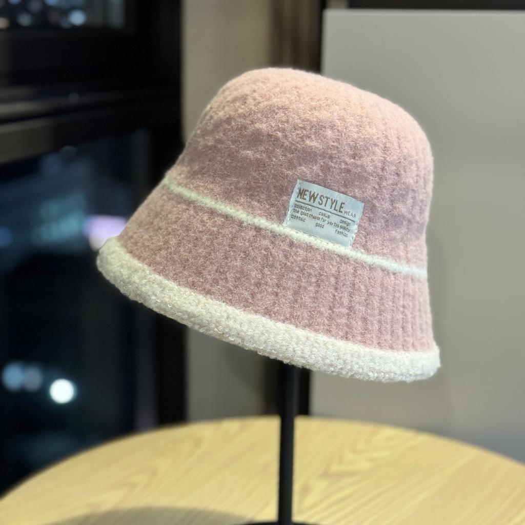 Korean Style Autumn and Winter New Style Iron Label Fisherman's Hat for Women with Elegant Strips and Face Showing Small Knitted Bucket Hat