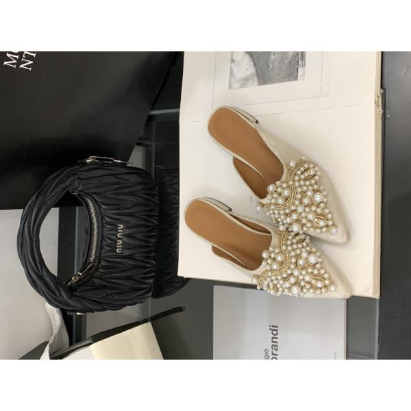 Fashion Pointed Toe Mules For Women 2025 Glitter Slides Shoes Female Slippers Low Jelly New Flat Cover PU Fabric Crystal Hoof Heels Rubb