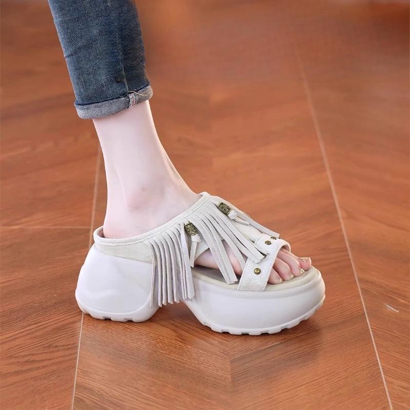 New Thick-soled Women's Slippers and Retro Shoes