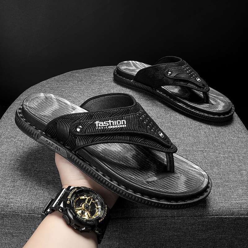 

2025 new summer sandals deodorant non-slip breathable beach shoes men s versatile fashion casual slippers 39