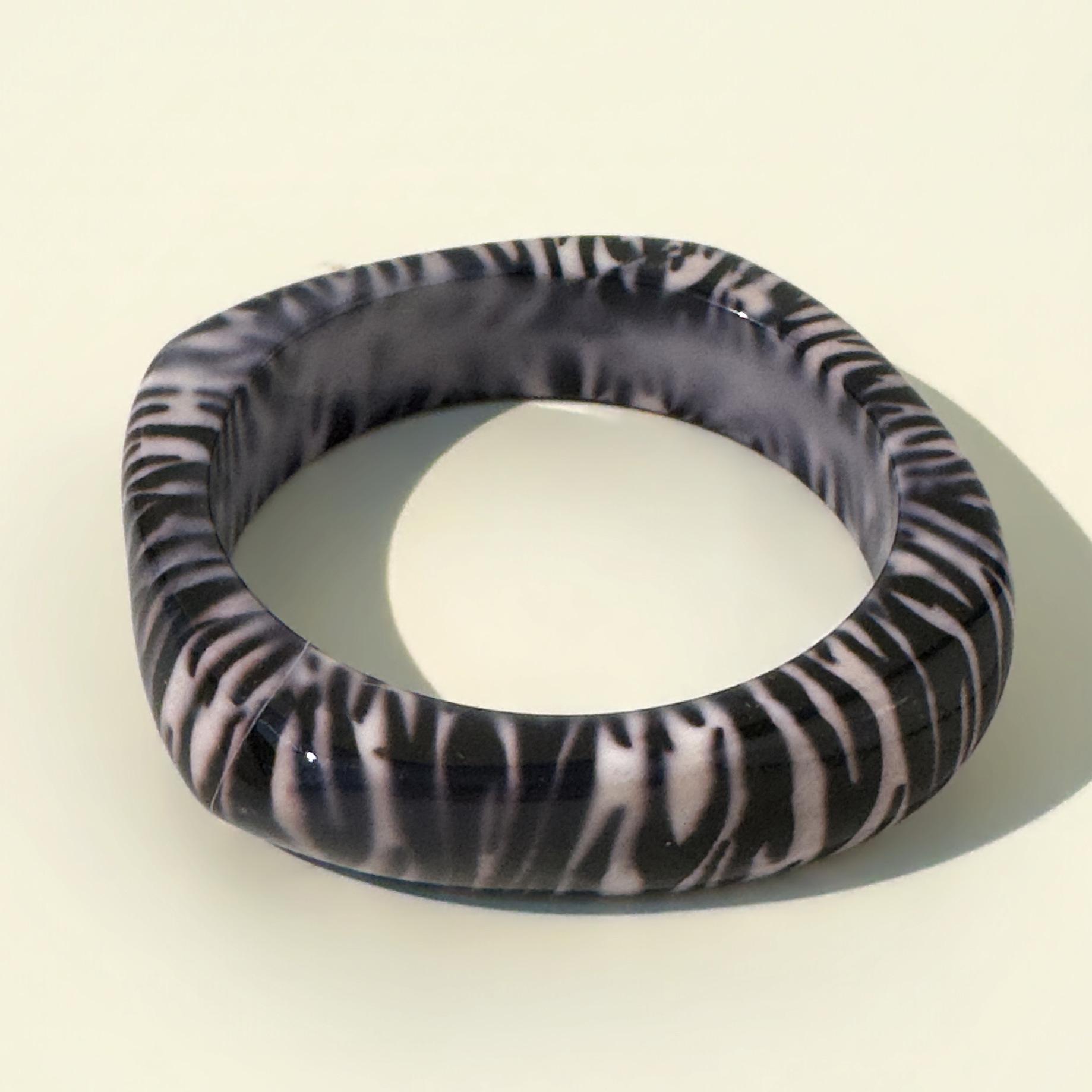 Jewelry resin leopard print geometric irregular autumn and winter bracelet ins wind exaggerated high-end bracelet wholesale