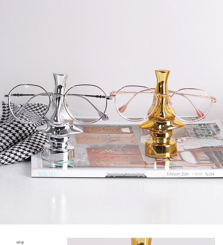 Contemporary Glasses Stand: Light Luxury Ornament for Hotel, Office, or Living Room