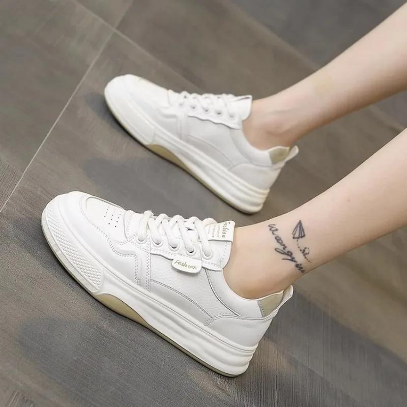 Fashion Thick Soled Sports Shoes for Women Fashion White Shoes 2025 New Elegant Design Suitable for Outdoor Activities Work Shoes