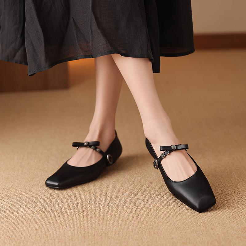 

Одиночные туфли женские весенне-осенние с открытым верхом, с бантом и заклепками, квадратным носком, низким толстым каблуком, средней высоты каблуком, кожаные туфли Мэри Джейн 40 чёрный