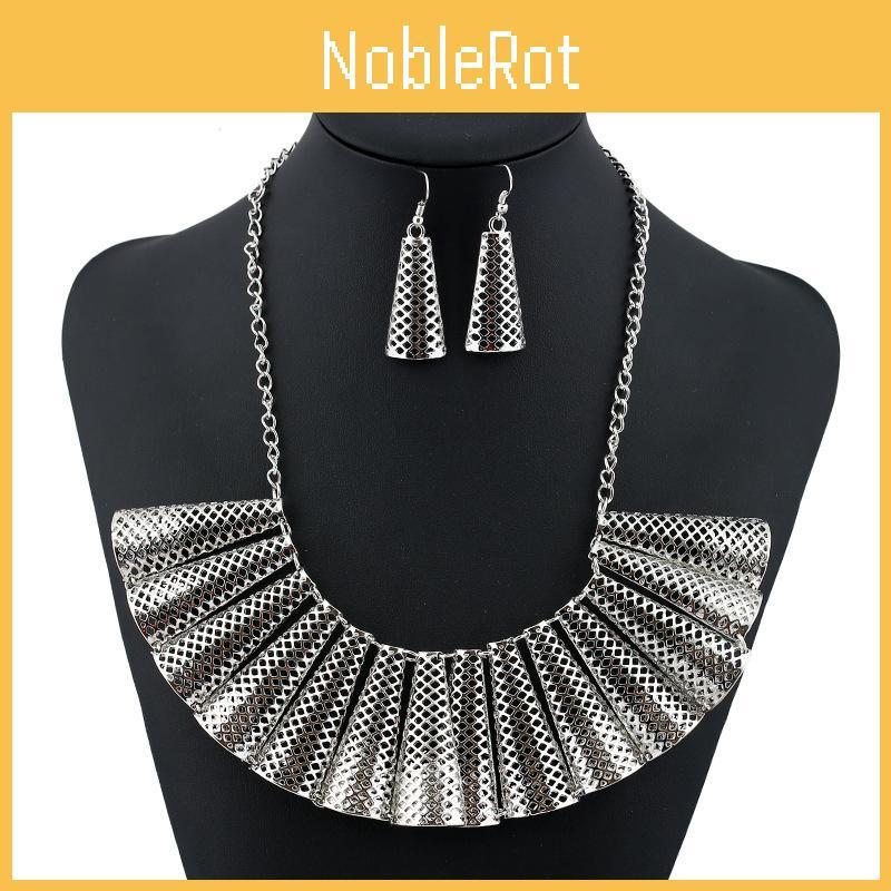 Color Style Solid Alloy Chain Necklace With Hollow Geometric Design Women Men