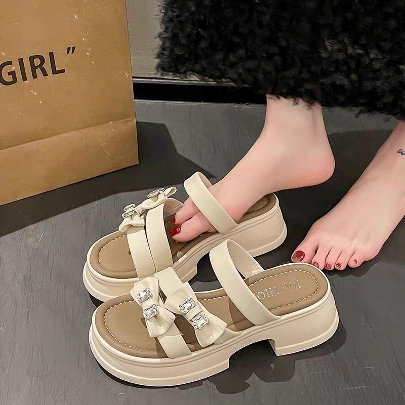 2025 summer new wear muffin thick-soled thin sandals one-word drag tide slope heel slippers versatile popular rhinestone women