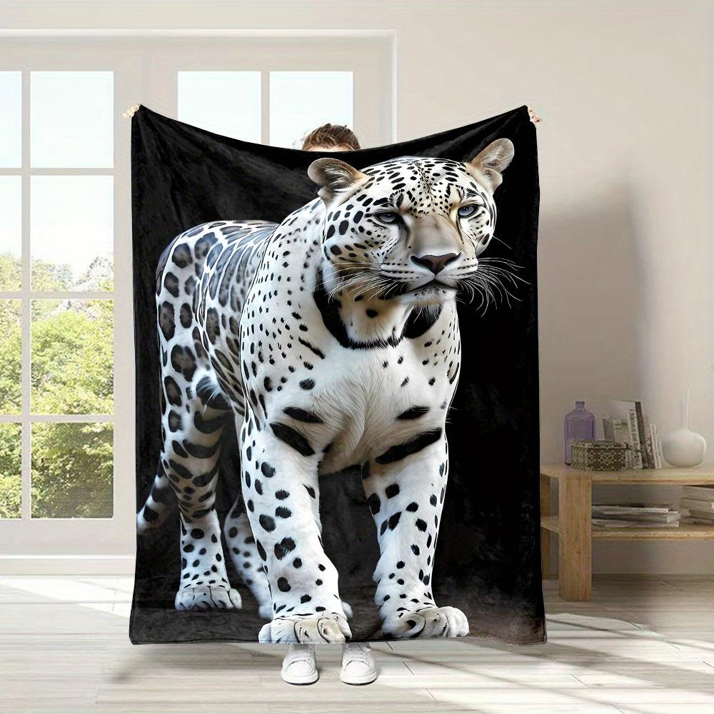 

Luxurious Flannel Fleece Throw Blanket with 3D Snow Leopard Print - Ultra-Soft, High-Quality Non-Woven Polyester, Reversible 75x90cm28x35in