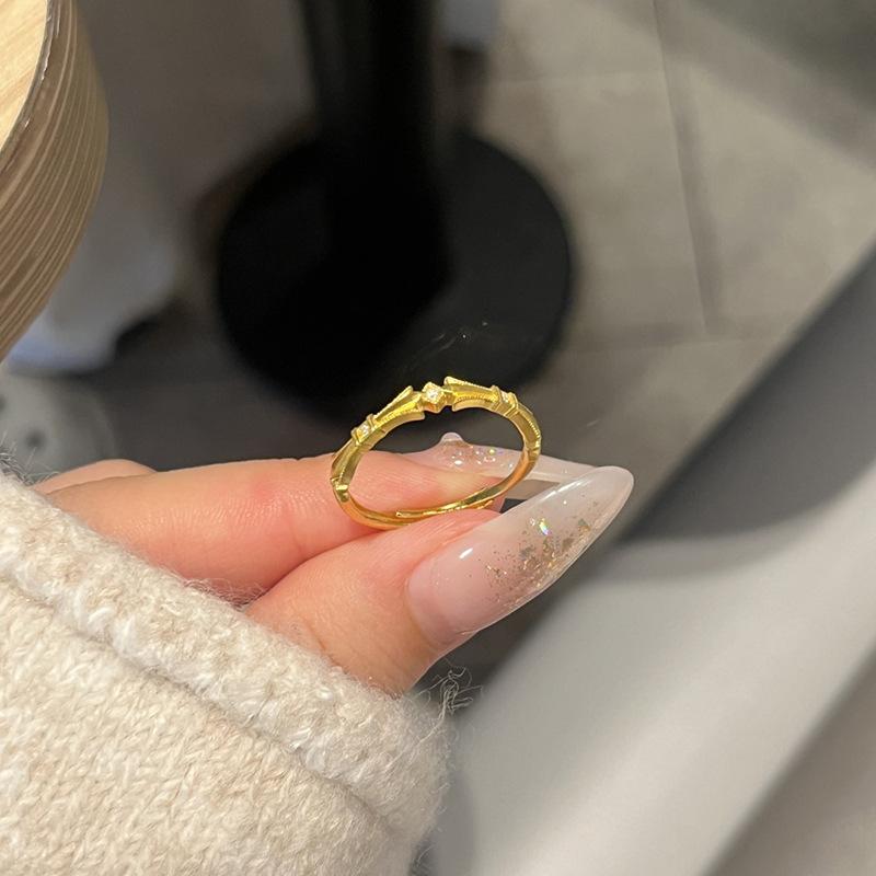 Unique Design Fashion Sense Simple Stacking Style Rings Geometric Diamond inlay rings for women Fine