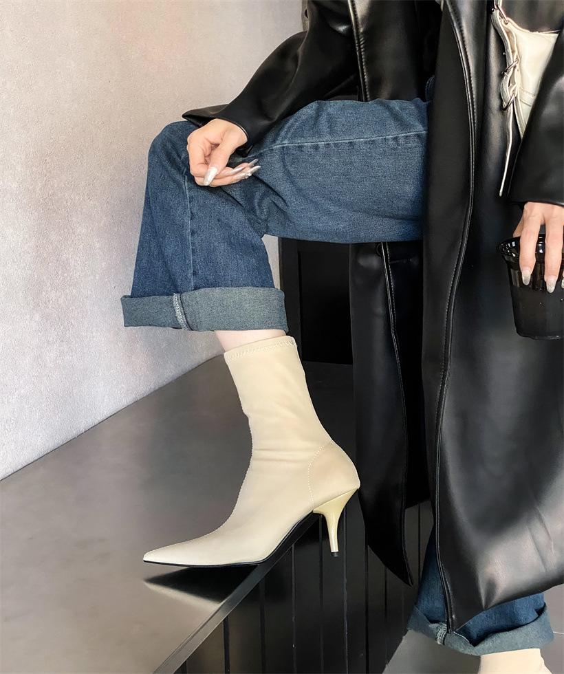 

Осенние женские туфли на высоком каблуке, французский острый носок, темпераментный тонкий каблук, короткие ботильоны с ощущением современности, корейские маленькие ботильоны до щиколотки, тонкие фиолетовые ботинки 40 абрикосовый