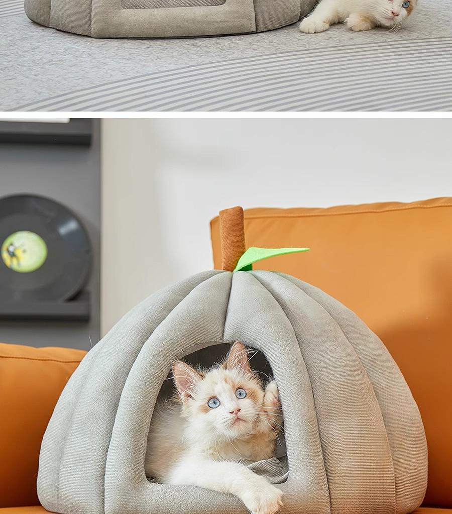 Pumpkin-shaped Pet Bed for Cats and Dogs, Providing a Cozy, Secure Sleeping Space and Hiding Spot.