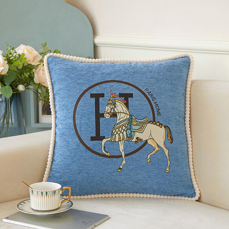 

Синель жаккардовые легкие роскошные простые современные наборы подушек Наборы подушек для дивана Белая лошадь Подушка для кровати Подушка Сумка Подушка 50*50cm небесно-голубой