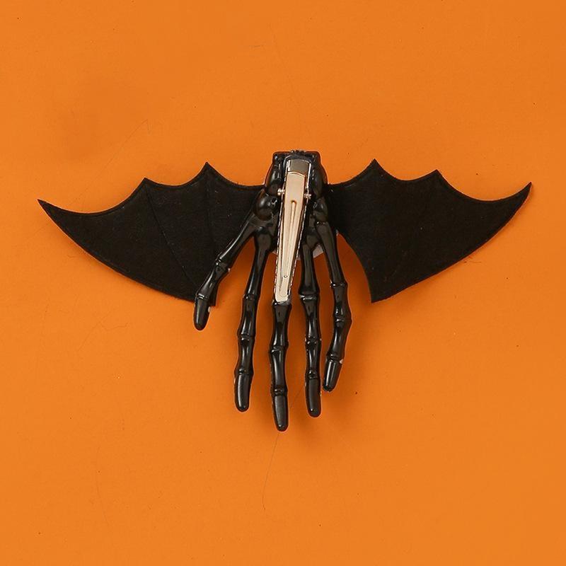 Skeleton Hand Hairpin Female Personality New Trend Genjuku Wind Net Red Hair Card Halloween Ghost Claw Edge Clip Bat Eye Hairpin