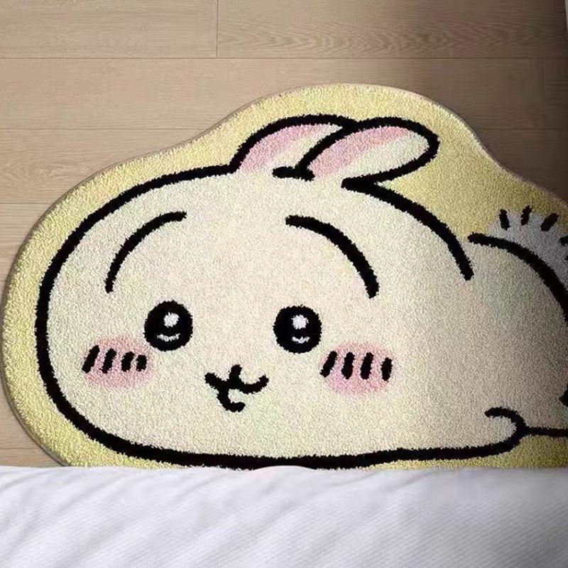 1 szt. Anime Hachiware Usagi Pluszowa Mata Podłogowa Chiikawa Kreskówkowy Dywanik Łazienkowy Antypoślizgowy Dywanik Samochodowy Miękka Dekoracja Salonu