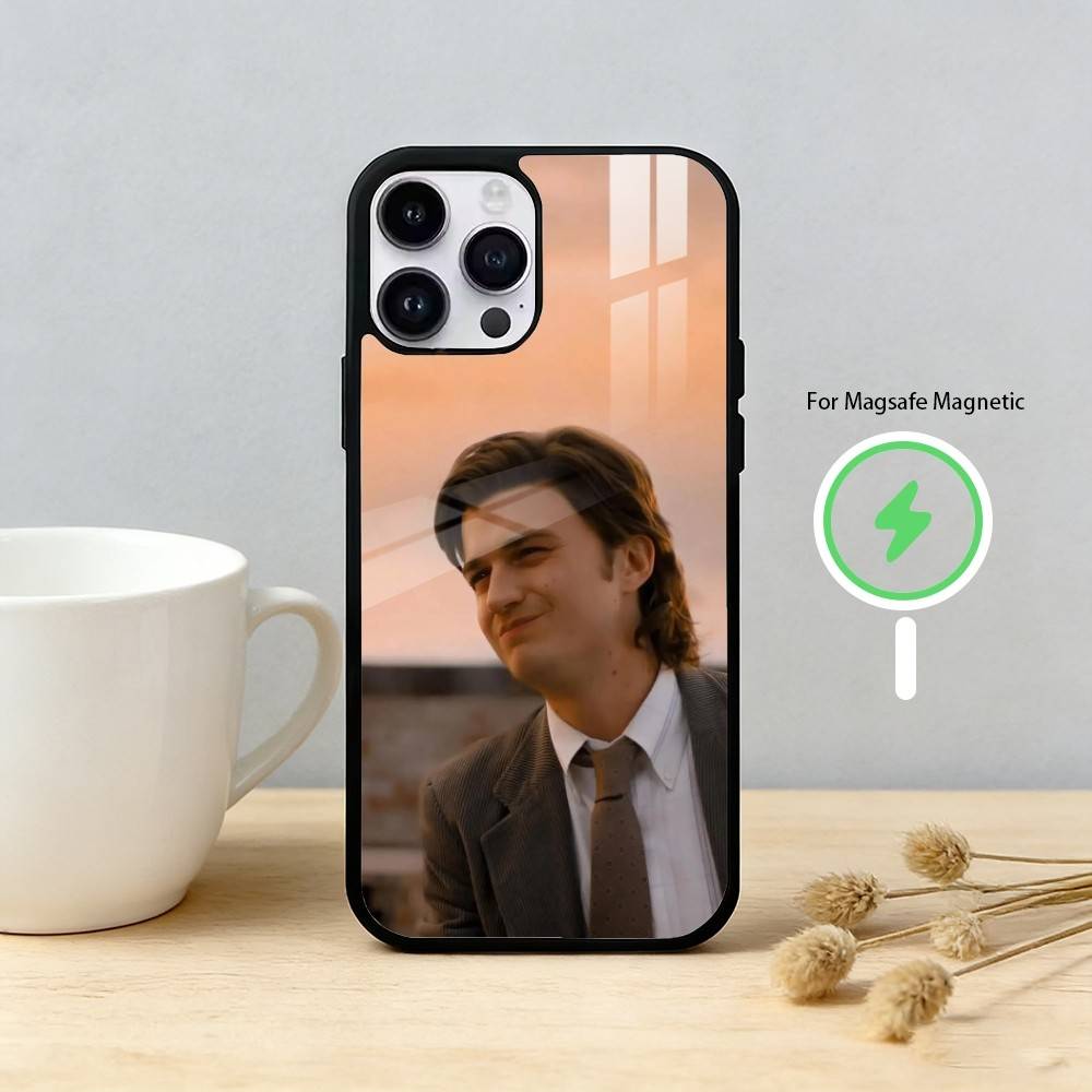 Actor S-Steve Harrington-N Phone Case For iPhone 17/16/15/14/13/12/Plus/Pro/Max for Magnetic Wireless Charging