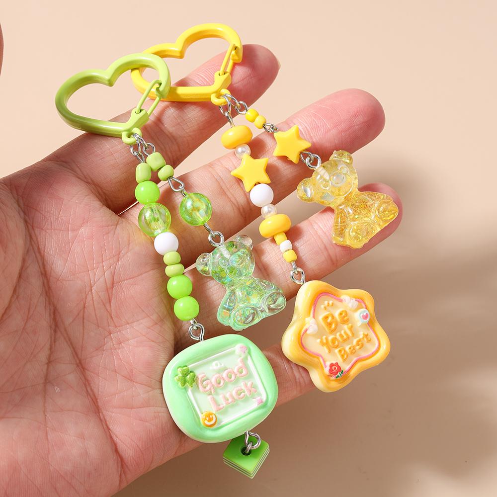 Cute Resin 3D Bear Keychain Women Girls Handmade Beaded Star Key Ring Pendants for Handbag Charms DIY Key Chain Jewelry Gifts