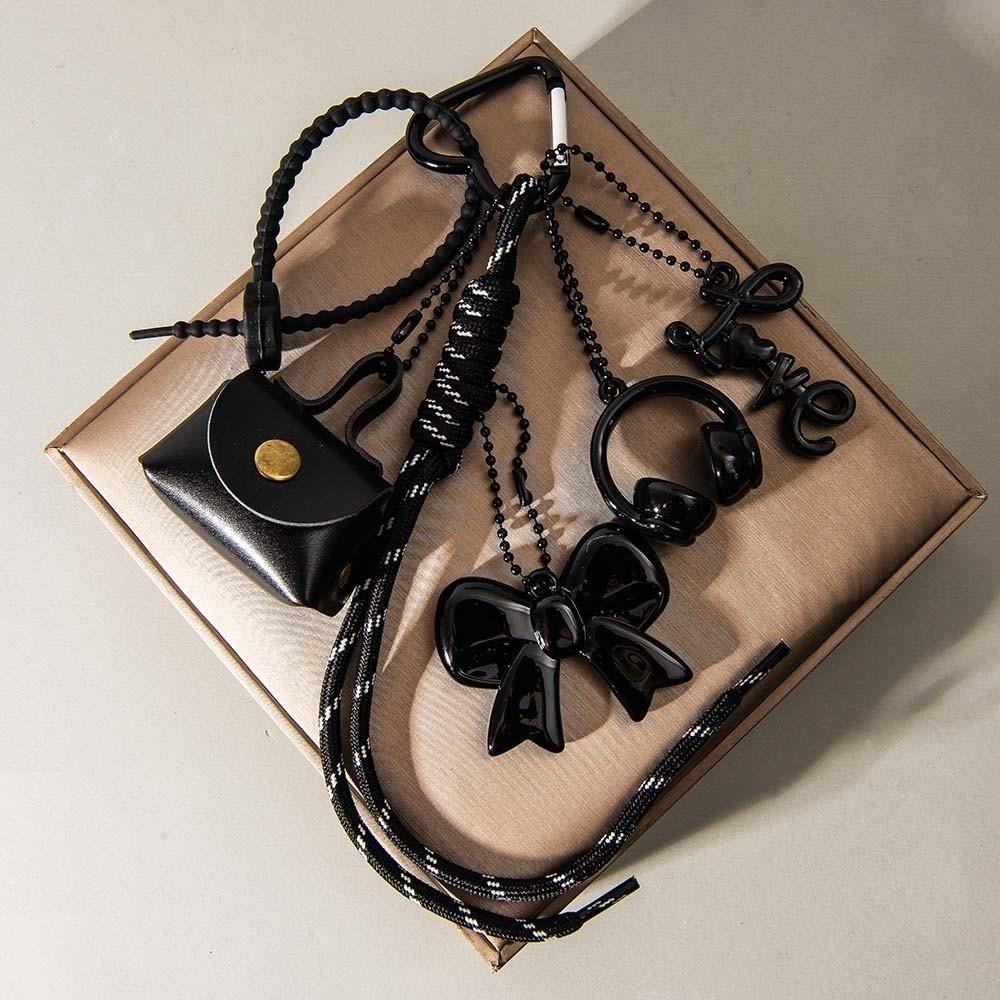 Fashion PU Leather Maillard Rope Keychain Woven Rope Handmade Bag Pendant Love Letter Style Car Keyrings Bag Charm