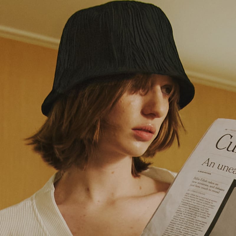 

poesiedame [Укрытие] Плиссированная панама-ведро черного цвета FREE