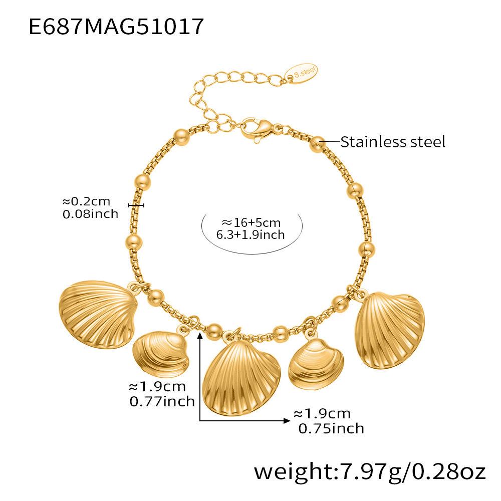 Qiong Yao Ocean-Style Shell & Fish Pendant Bracelet with 18k Gold PVD Plating