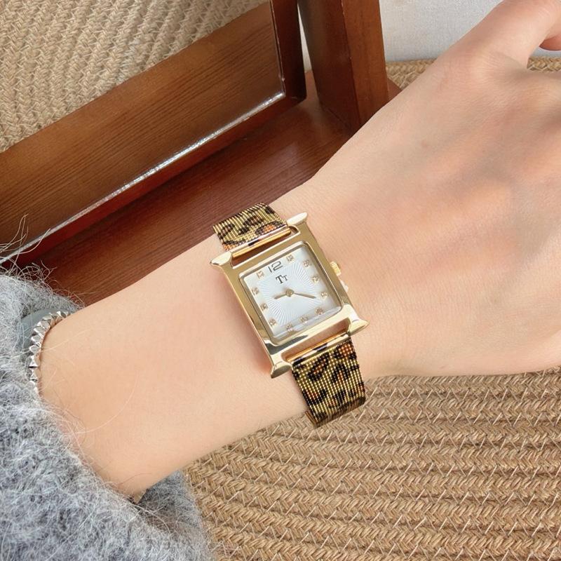 Golden Leopard Print Design Sense Atmospheric Trend Personality Fashionable Women'S Watch
